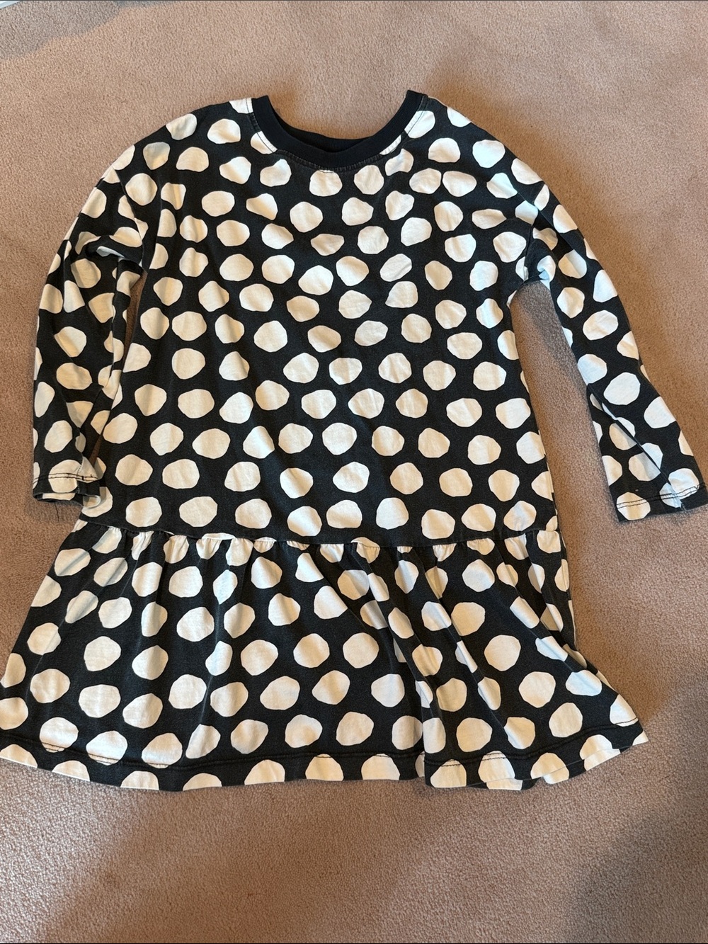 Hanna Andersson Black and White Polka Dot Long-Sleeve Knit Dress